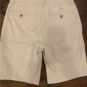 Vineyard Vines khaki shorts